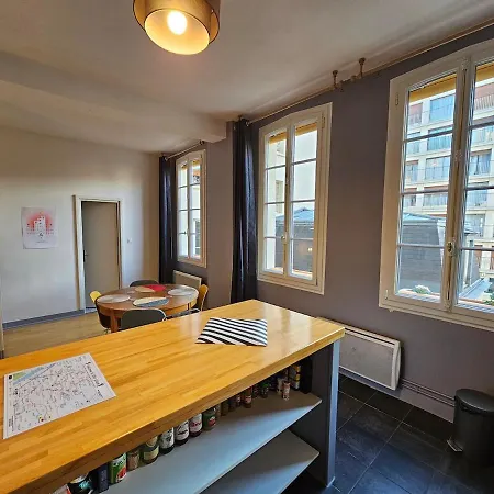 A Modern Appartment, Bright And Calm شقة *