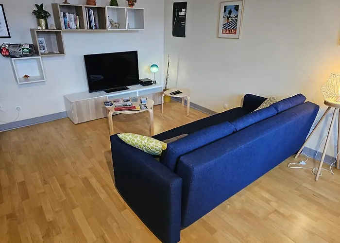 A Modern Appartment, Bright And Calm *