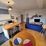 A Modern Appartment, Bright And Calm Daire *