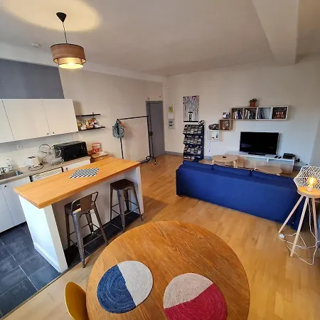 A Modern Appartment, Bright And Calm Apartment *