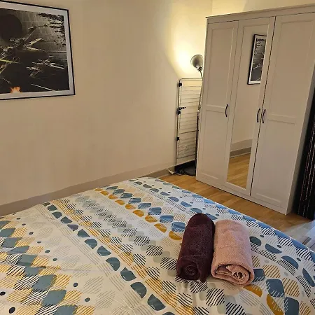 A Modern Appartment, Bright And Calm Apartment Paris