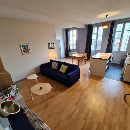 A Modern Appartment, Bright And Calm * Paris
