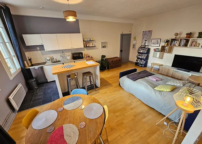 A Modern Appartment, Bright And Calm Párizs