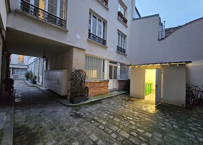 A Modern Appartment, Bright And Calm